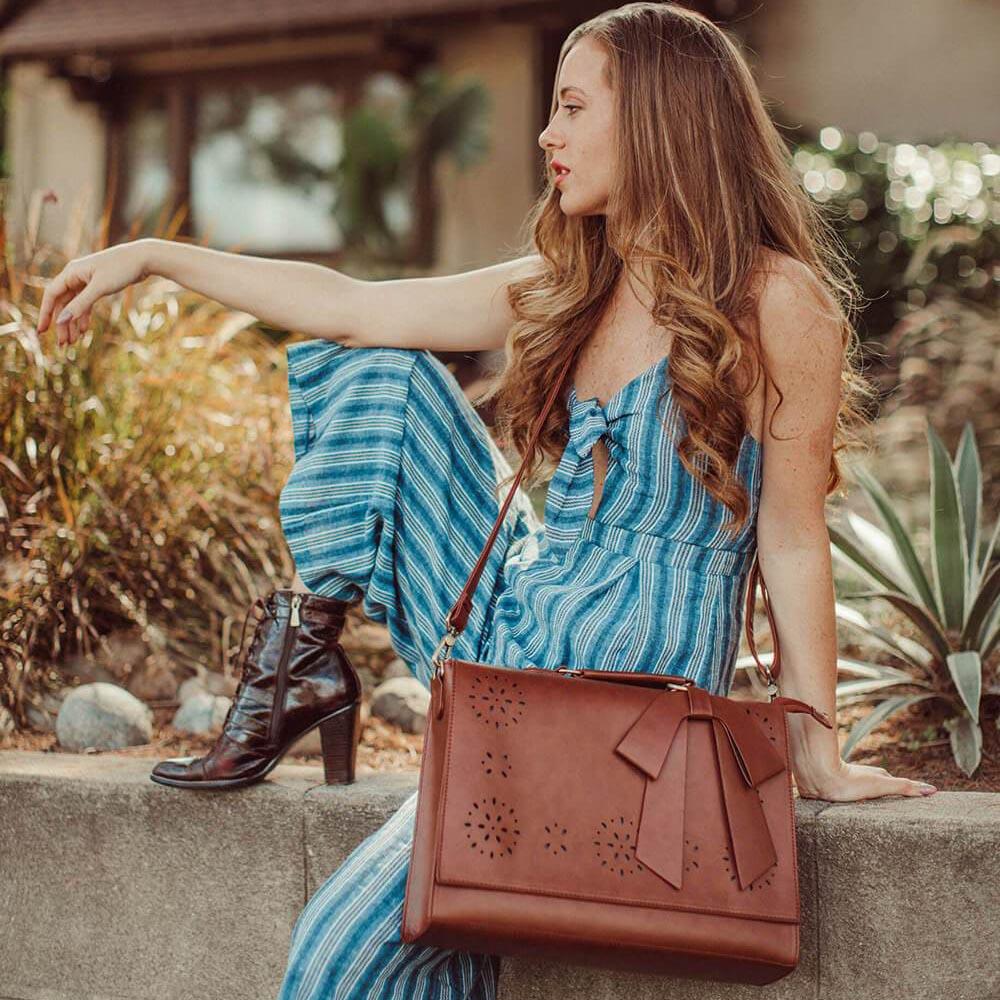 Bernadette | Elegant Bag with Bow Detail