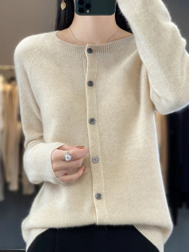 VERONICA | Buttoned Cardigan