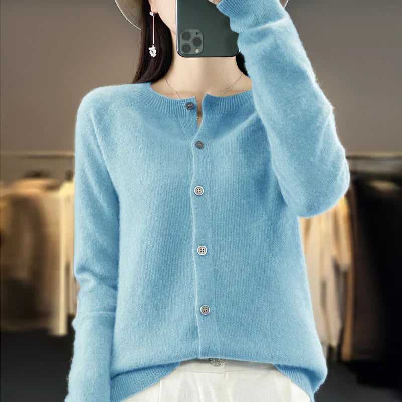 VERONICA | Buttoned Cardigan