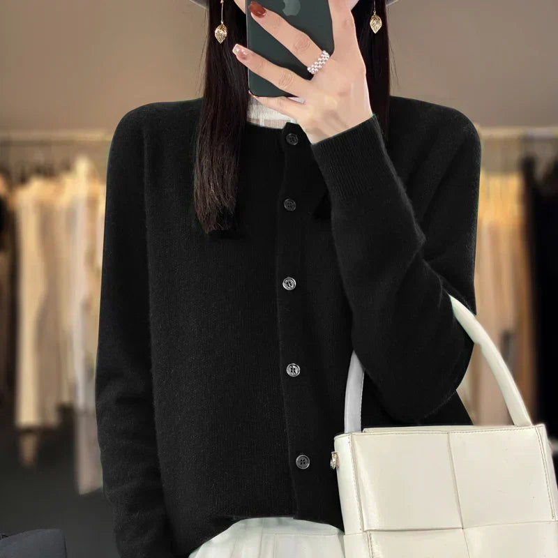 VERONICA | Buttoned Cardigan