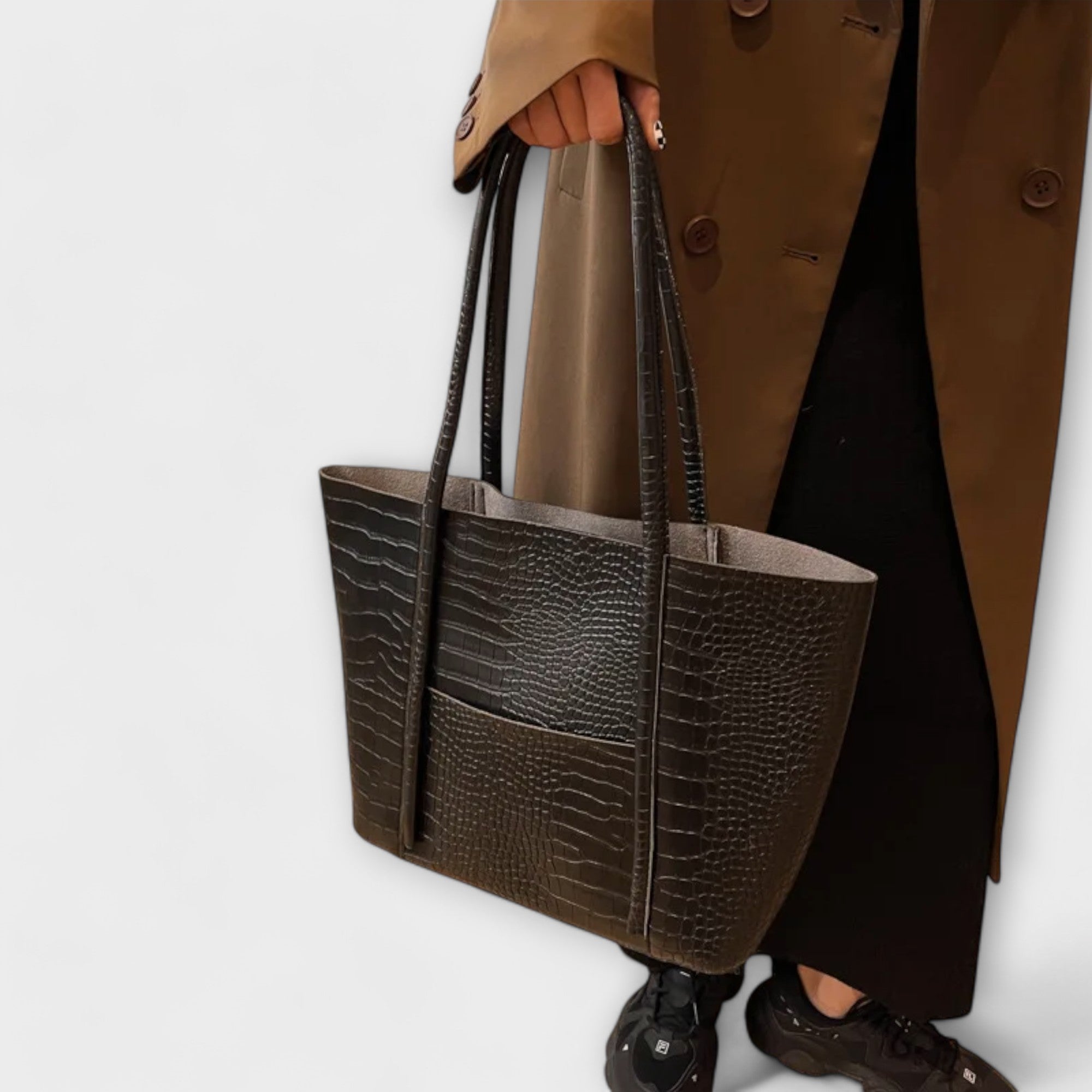 Kaelen | Elegant Leather Handbag