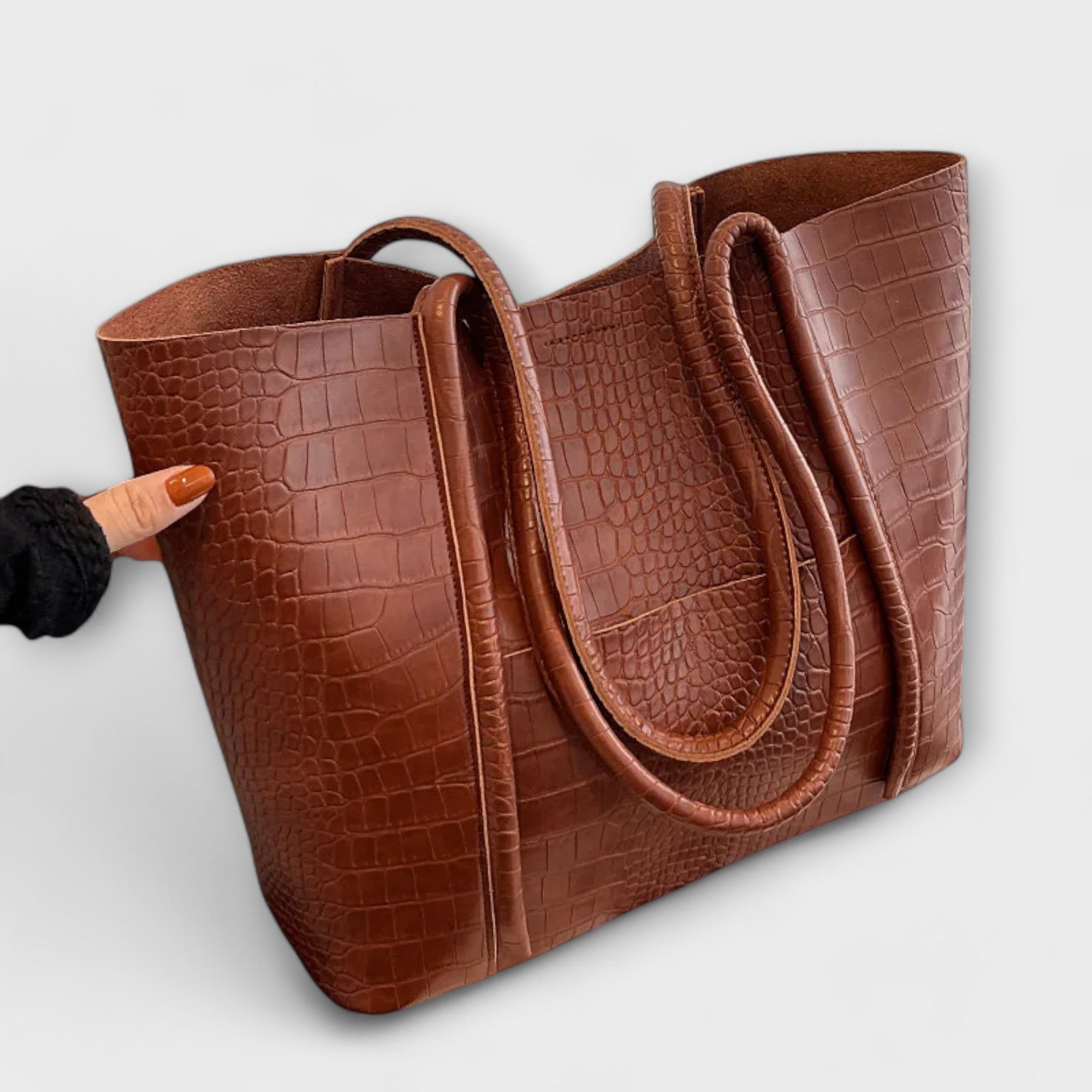 Kaelen | Elegant Leather Handbag