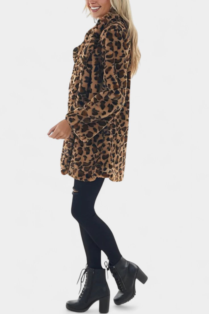 Énola Long Leopard Print Faux Fur Coat with Pockets